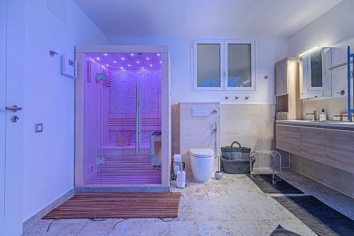 Mogan Luxury Apartment, Sea Views, Jacuzzi And Sauna.