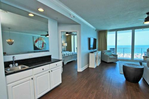 San Carlos 409 By Youngs Suncoast