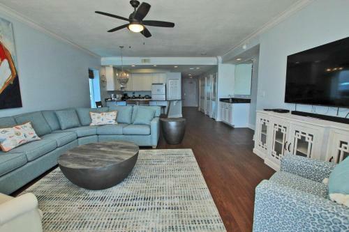 San Carlos 409 By Youngs Suncoast