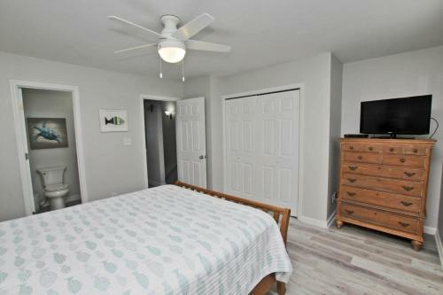 Summerhouse West By Youngs Suncoast