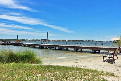 Summerhouse West By Youngs Suncoast