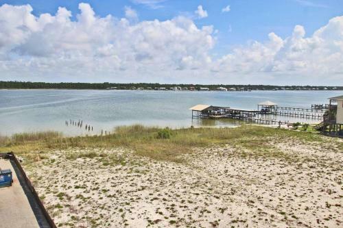Summerhouse West By Youngs Suncoast