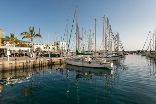 Apartamento First Line Mogan Beach - Parking Free