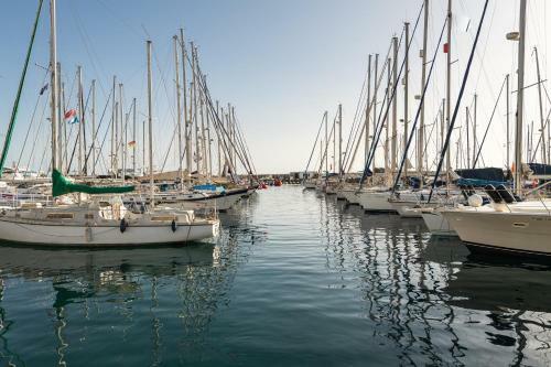 Apartamento First Line Mogan Beach - Parking Free