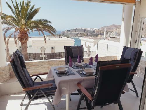 Elegant And Spacious Apartment With Sea Vieuw
