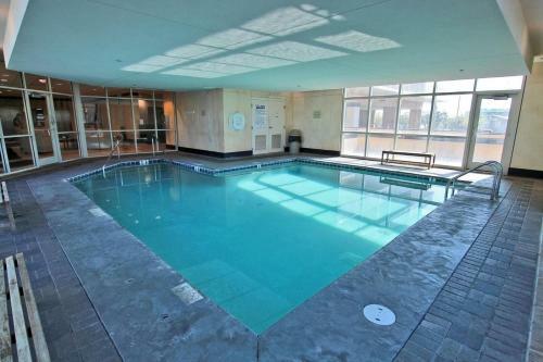 Crystal Tower 1101 By Youngs Suncoast