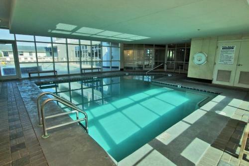 Crystal Tower 1101 By Youngs Suncoast