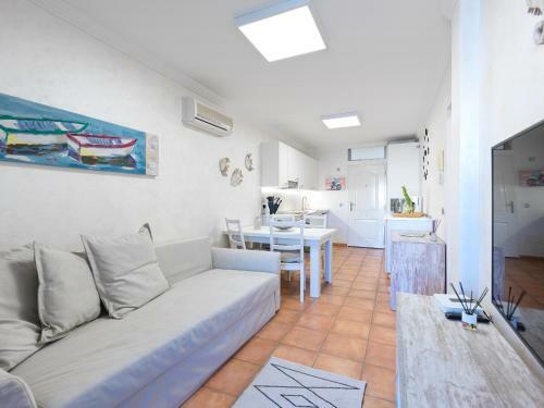 Apartamento Brand New Home With Sunset Terrace