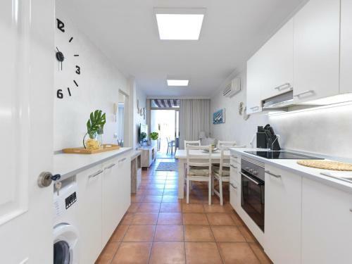 Apartamento Brand New Home With Sunset Terrace