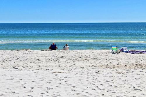 Island Winds West By Youngs Suncoast