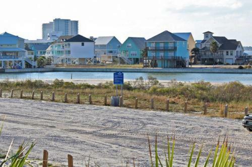 Pass Time Cottages By Youngs Suncoast