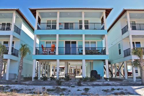 Pass Time Cottages By Youngs Suncoast