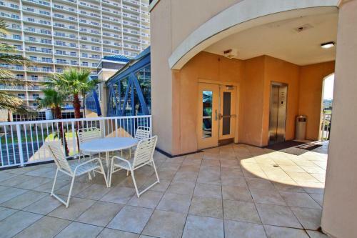 Crystal Tower 1809 By Youngs Suncoast