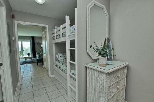 Seacrest 401 By Youngs Suncoast