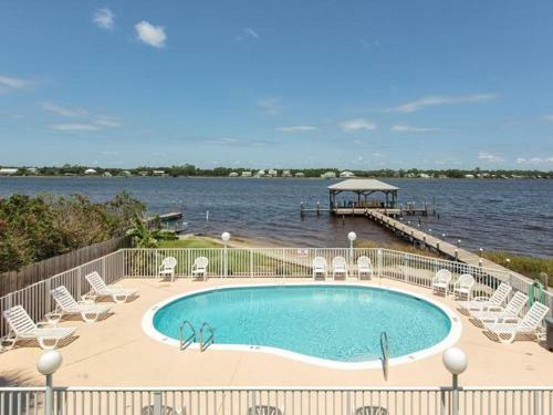 On Golden Pond 8a West By Youngs Suncoast