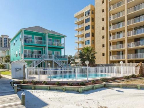 On Golden Pond 8a West By Youngs Suncoast