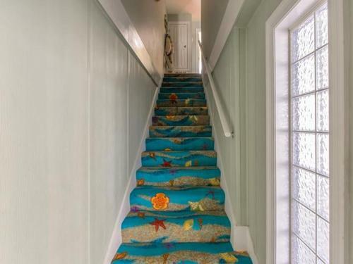 On Golden Pond 8a West By Youngs Suncoast