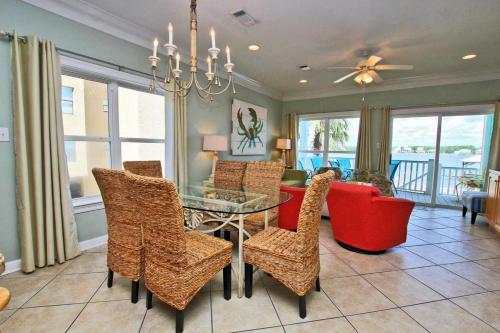 On Golden Pond 8a West By Youngs Suncoast