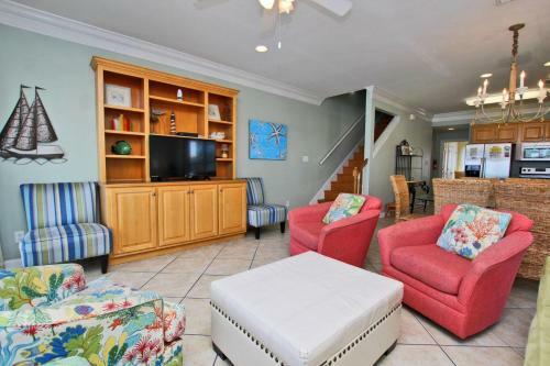 On Golden Pond 8a West By Youngs Suncoast