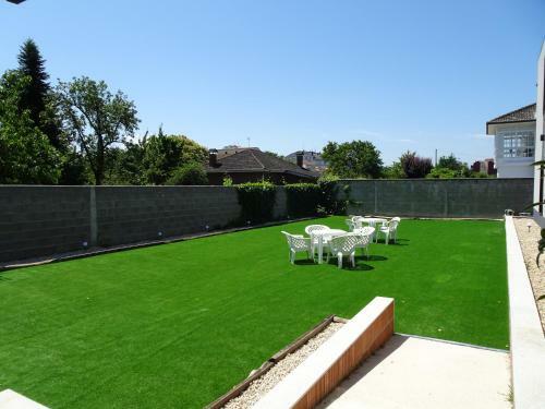 Albergue Santiago 15 Monforte