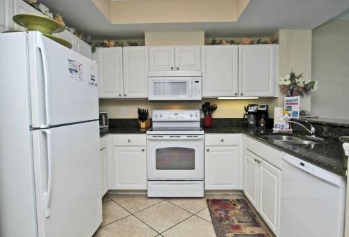 Crystal Tower 1102 By Youngs Suncoast