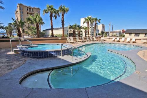 Crystal Tower 1102 By Youngs Suncoast