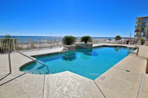 Legacy 102 By Youngs Suncoast