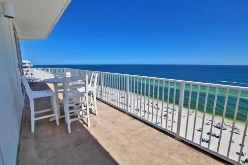 Lighthouse By Youngs Suncoast