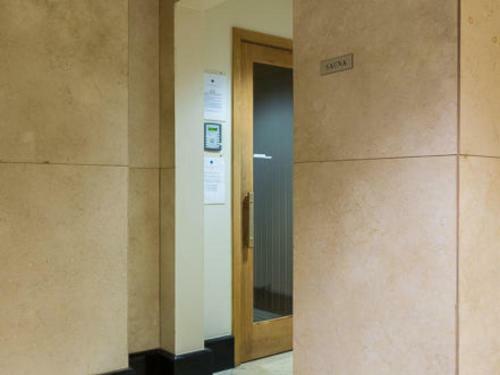 Crystal Tower 806 By Youngs Suncoast