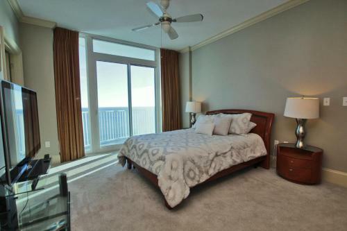 Bel Sole Penthouse 1801 By Youngs Suncoast