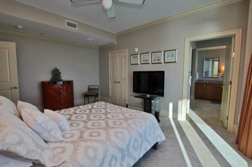 Bel Sole Penthouse 1801 By Youngs Suncoast