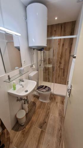 Northwest Studio Apartments