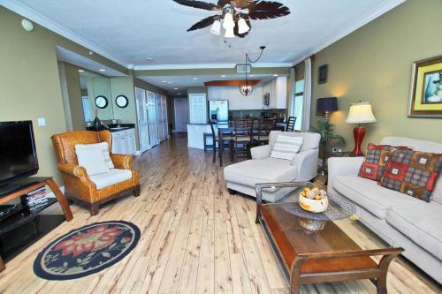 San Carlos 801 By Youngs Suncoast