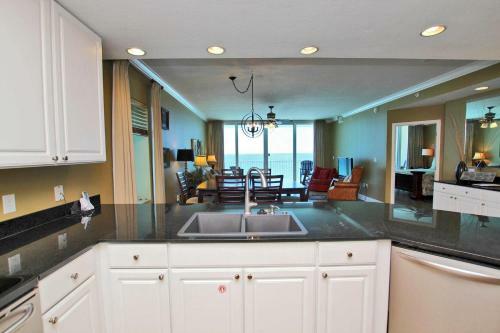 San Carlos 801 By Youngs Suncoast