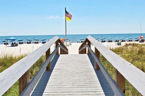 San Carlos 801 By Youngs Suncoast