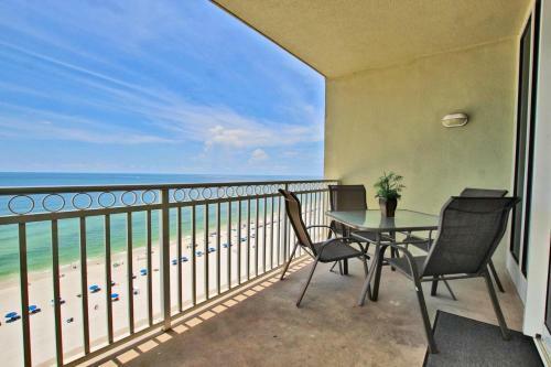 Colonnades 1202 By Youngs Suncoast