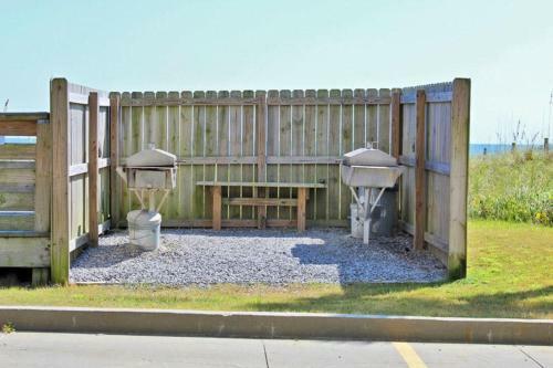 Colonnades 1202 By Youngs Suncoast