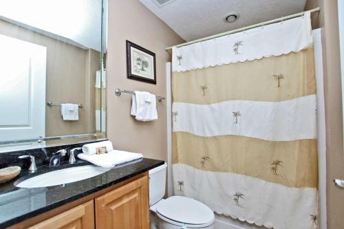 Colonnades 1202 By Youngs Suncoast