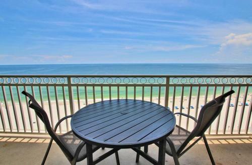Colonnades 1202 By Youngs Suncoast