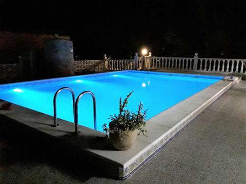 Studios - Suite Princi�re + Piscine Pr�s De Valencia