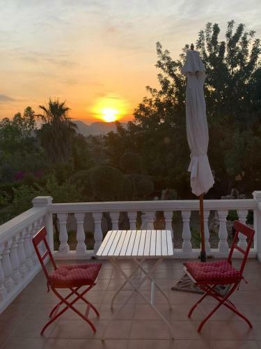 Studios - Suite Princi�re + Piscine Pr�s De Valencia