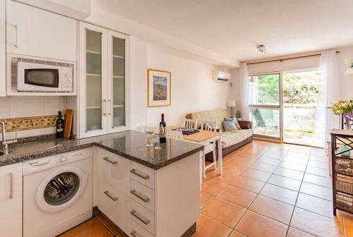 Sunny Beach Apartment