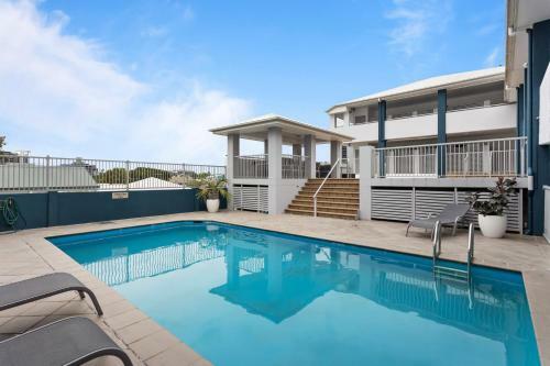 Apartamento Modern And Large 2-bed Townhouse With Pool