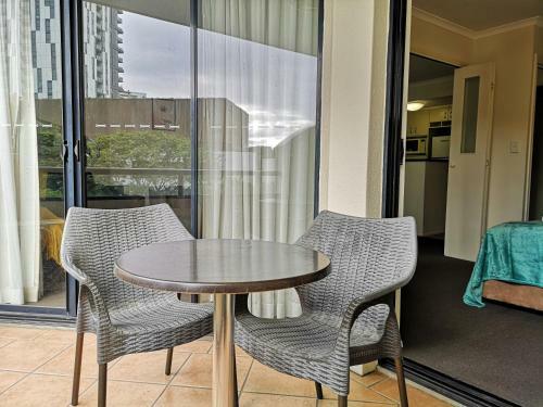 Airtrip Apartments On Edmondstone Street