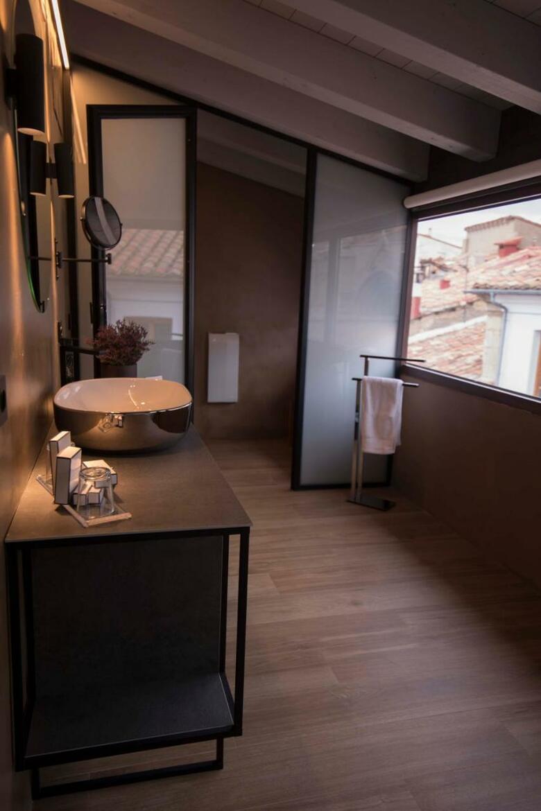 Vallivana Suites