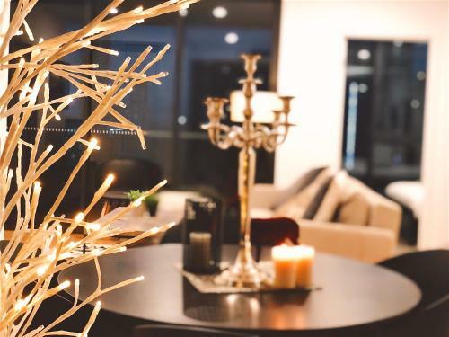 Brisbane One 3 Beds Apartments