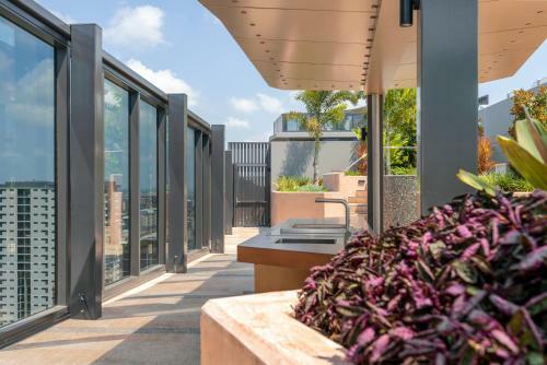 Brisbane One 3 Beds Apartments
