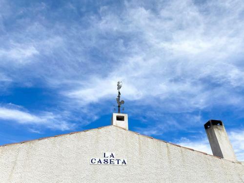 Charming Rural House And Pool 7 Min From The Beach