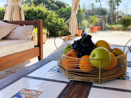 Charming Rural House And Pool 7 Min From The Beach