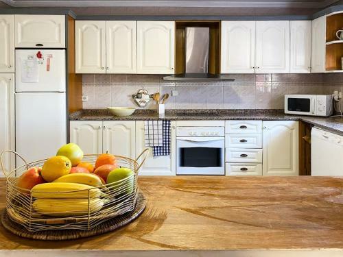 Charming Rural House And Pool 7 Min From The Beach